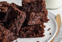 Chewy and Fudgy Vegan Brownies