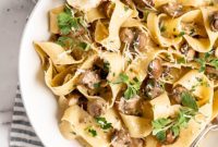 Garlic Mushroom Cream Pasta