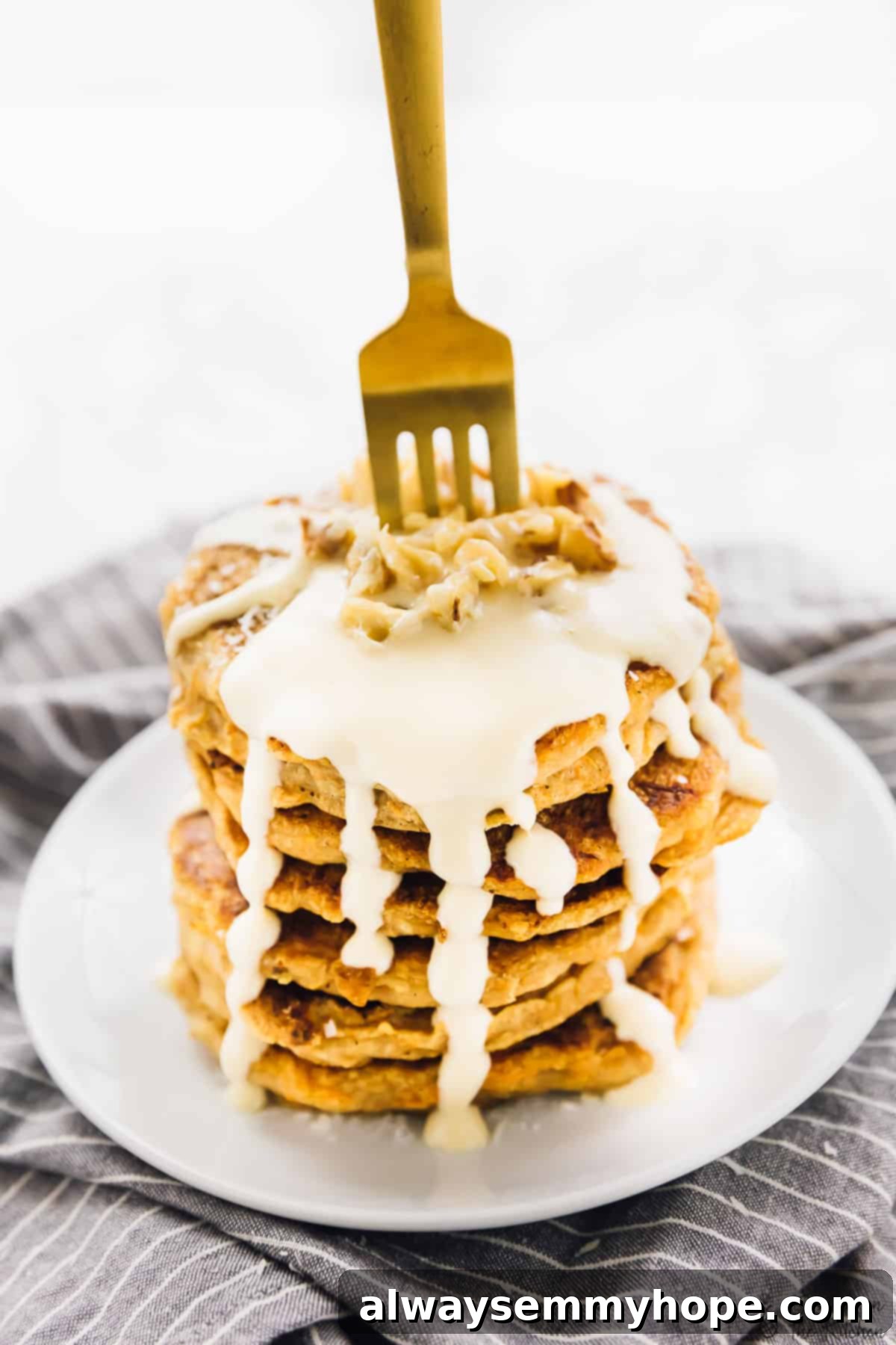 Vegan Carrot Cake Pancakes with Maple Cream Cheese 1 featured 20058