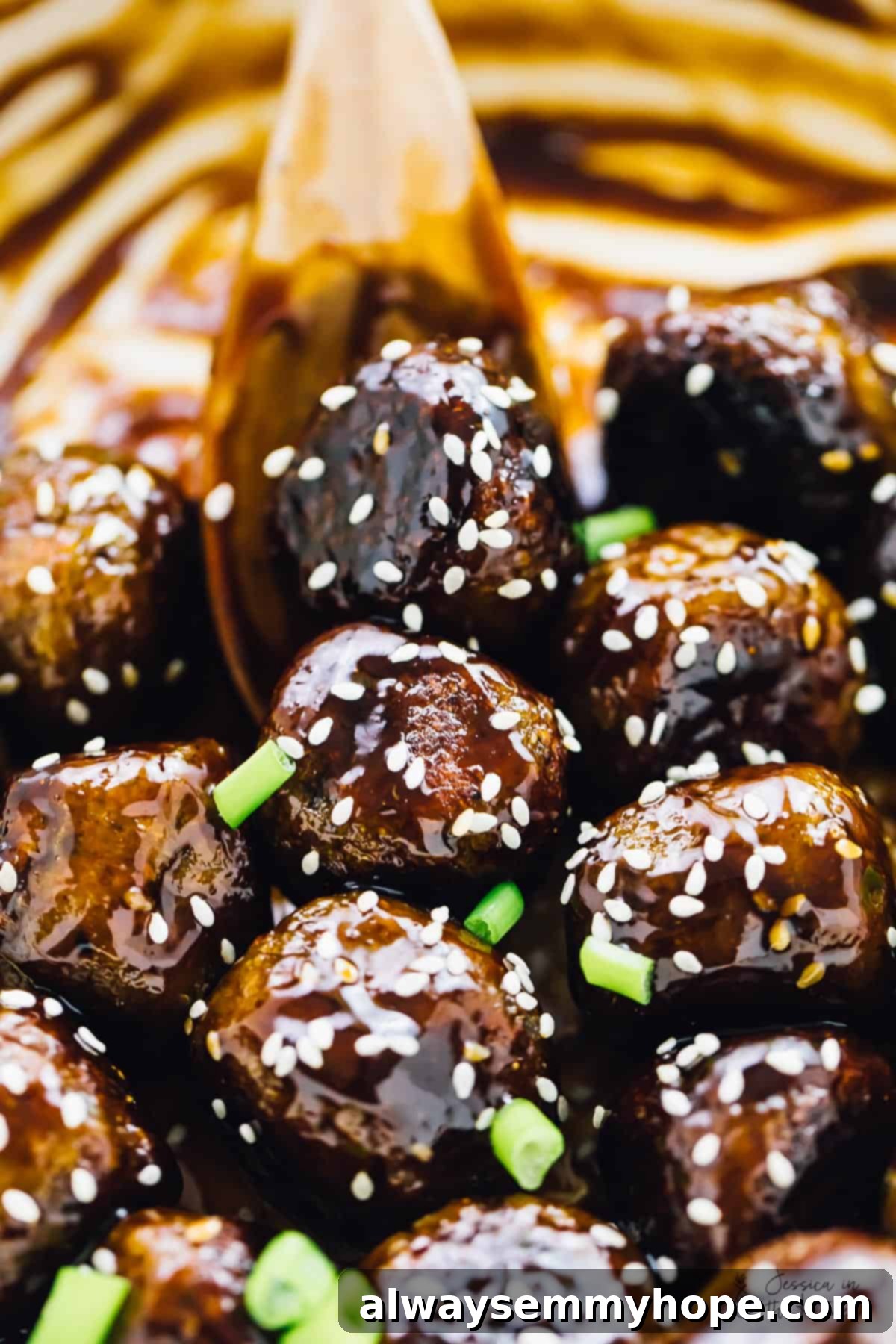 Sweet and Sticky Vegan Meatballs 1 featured 20595