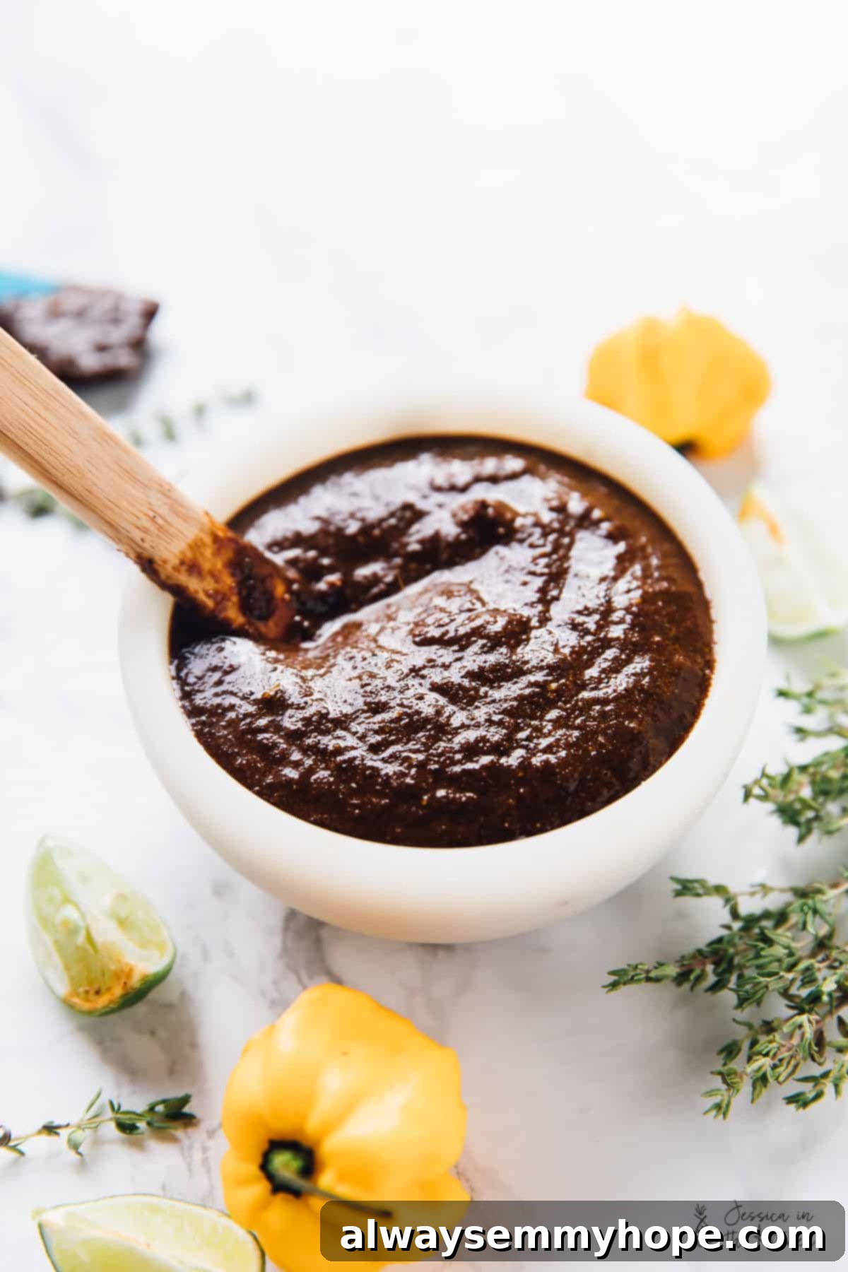 Easy Homemade Jamaican Jerk Sauce 1 featured 21642