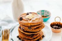 Vegan Pumpkin Chocolate Chip Pancakes
