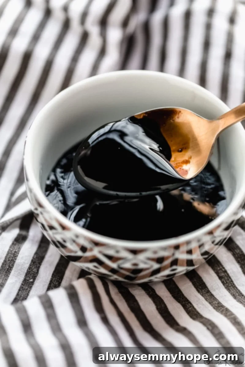 Easy Homemade Balsamic Glaze 1 featured 24649 1