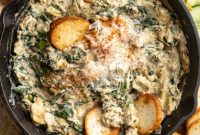 Creamy Vegan Spinach Artichoke Dip