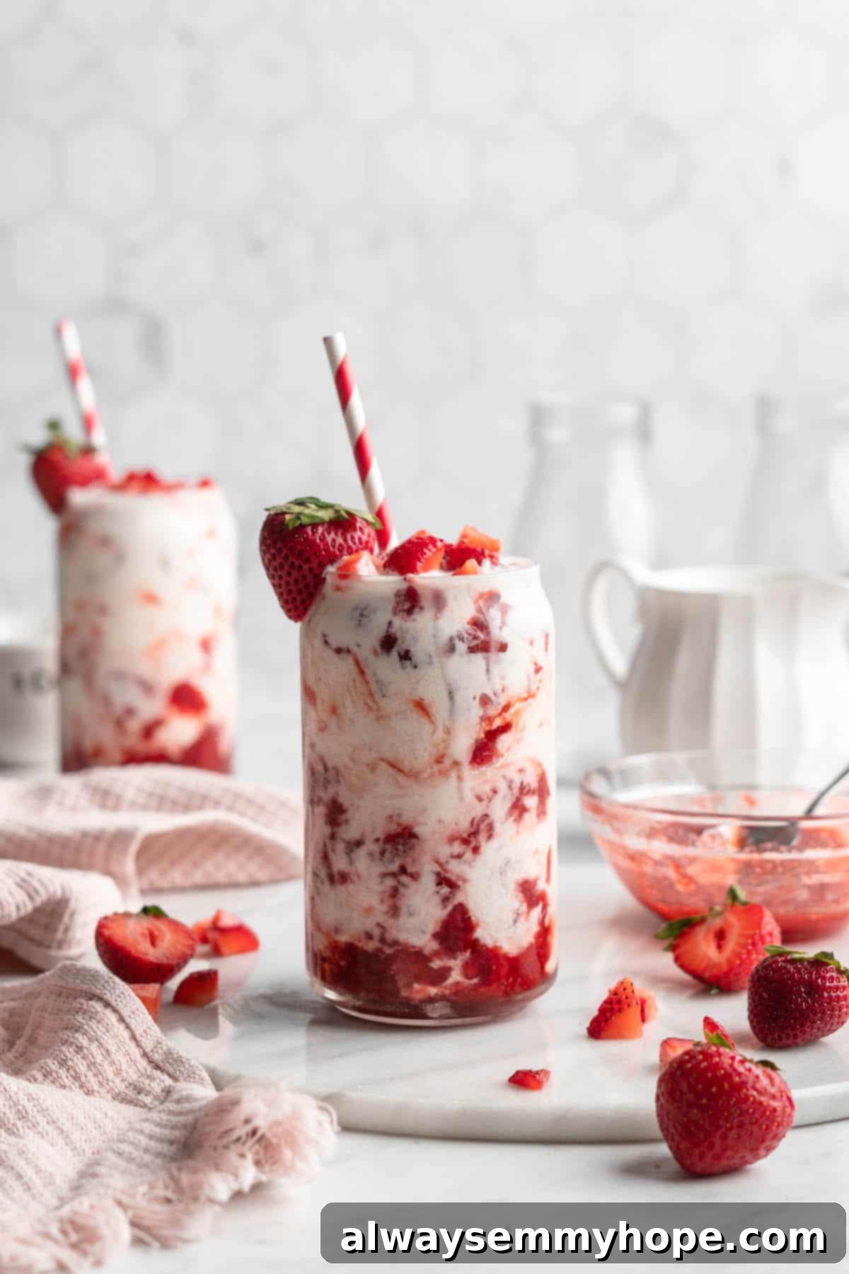 Homemade Korean Strawberry Milk 1 featured 49880