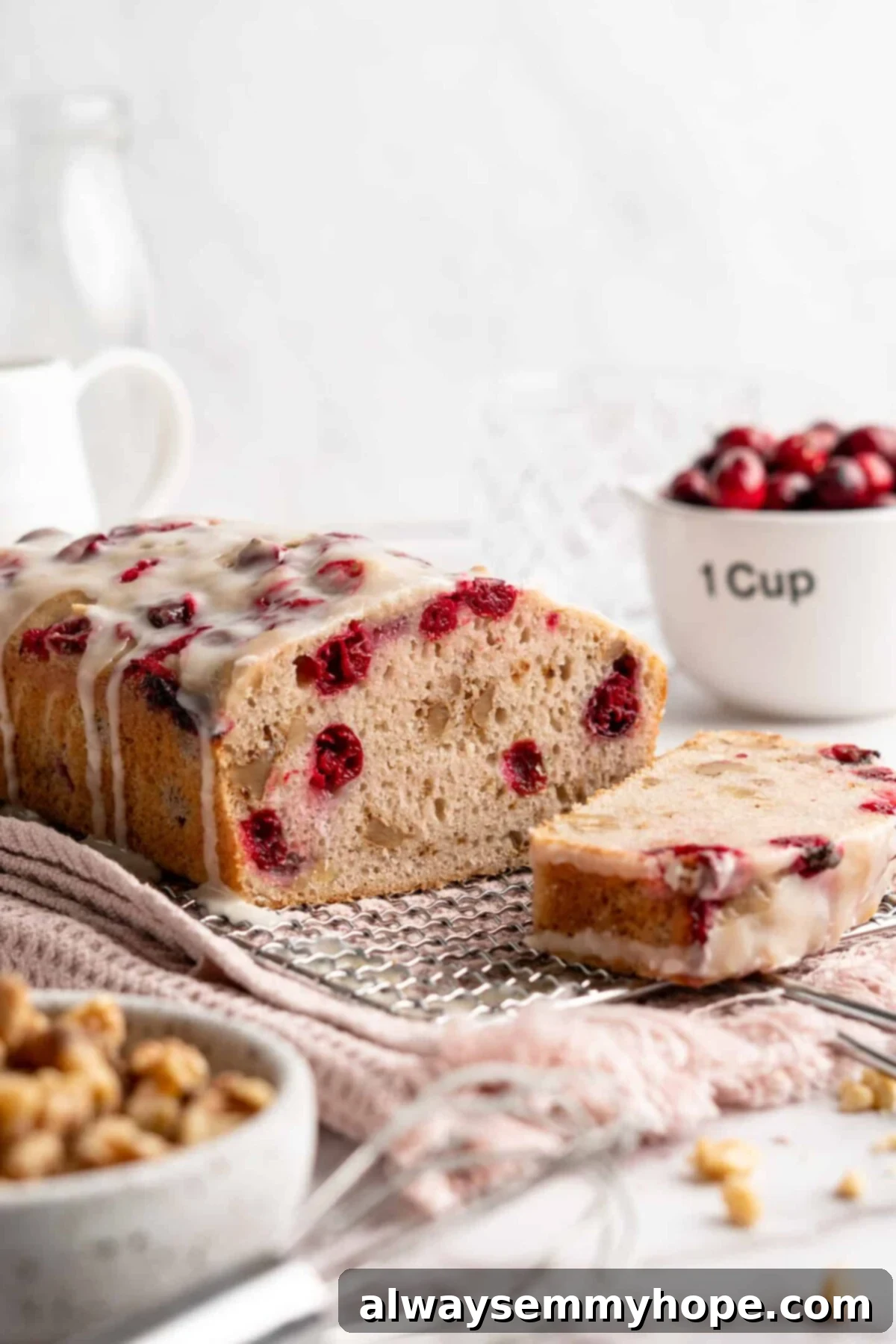 Bright Cranberry Orange Loaf with Citrus Glaze 1 featured 51012