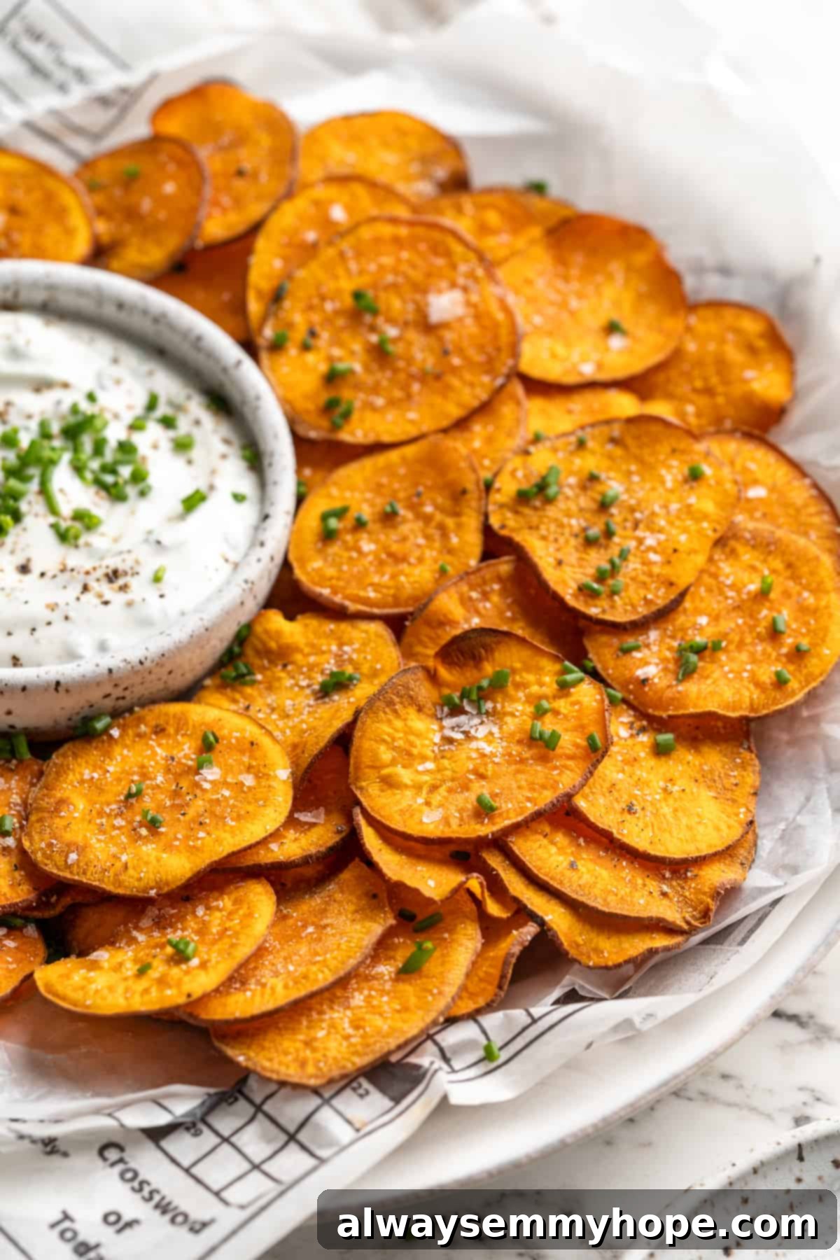 Golden Sweet Potato Crisps 1 featured 5558