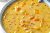 Creamy Vegan Cheeseburger Soup