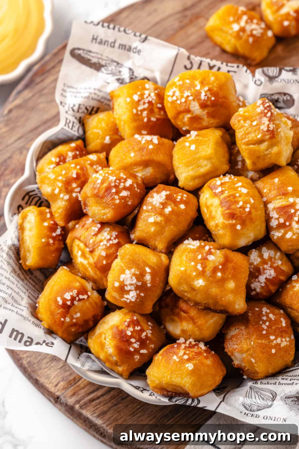 Soft Pretzel Bites 1 featured 60494