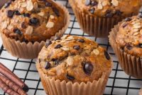 Moist and Tender Banana Oatmeal Muffins